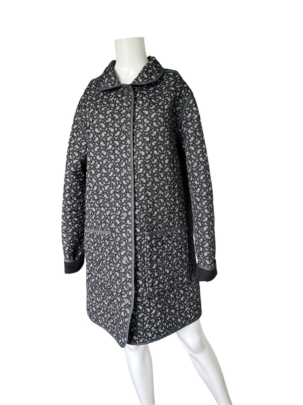 Lands End Reversible Quilted Barn Jacket Black Gray Paisley Womens Size XLT - Picture 8 of 12